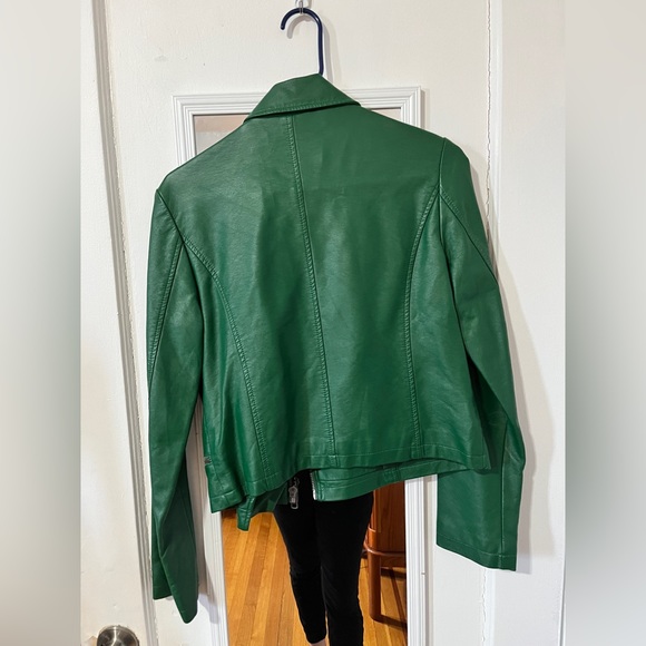 Forever 21 women’s green pleather jacket - never worn - Picture 5 of 6